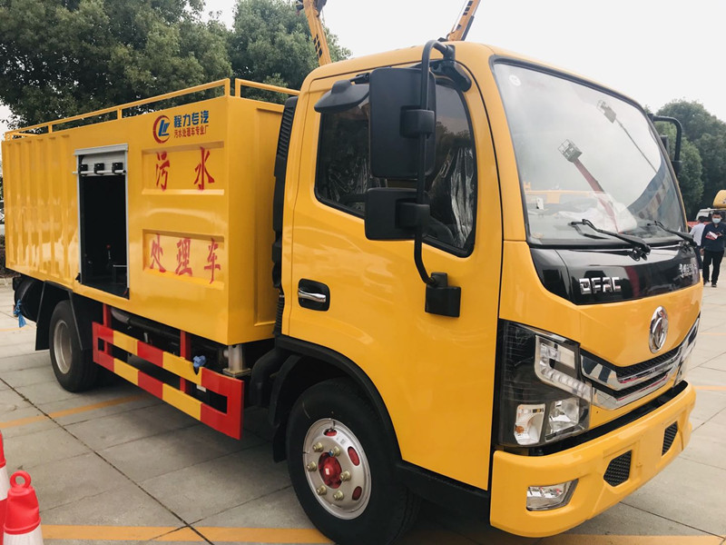 東風小多利卡6方污水處理車，凈化車