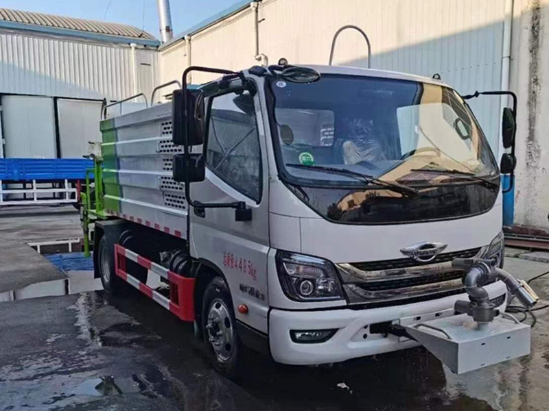 福田7方藍(lán)牌抑塵車(chē)