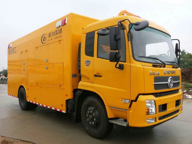 3200-4000立方搶險(xiǎn)車(chē)